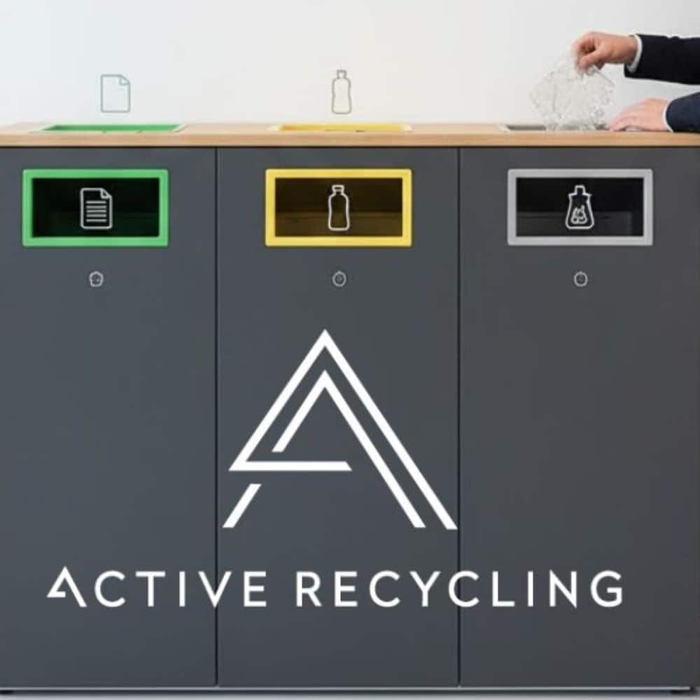 Källsortering på kontor med tydliga sorteringsstationer – Active Recycling hjälper företag att komma igång